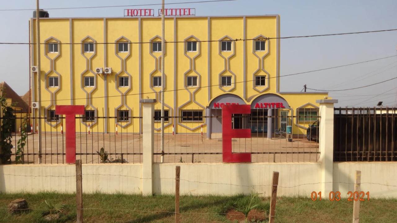 Hotel Altitel Bafoussam Luaran gambar
