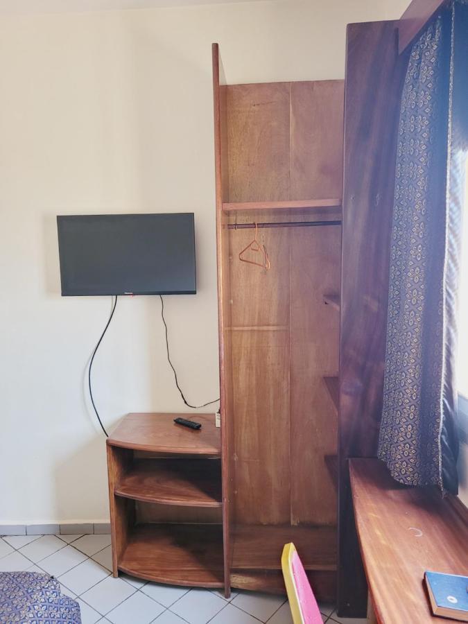 Hotel Altitel Bafoussam Luaran gambar