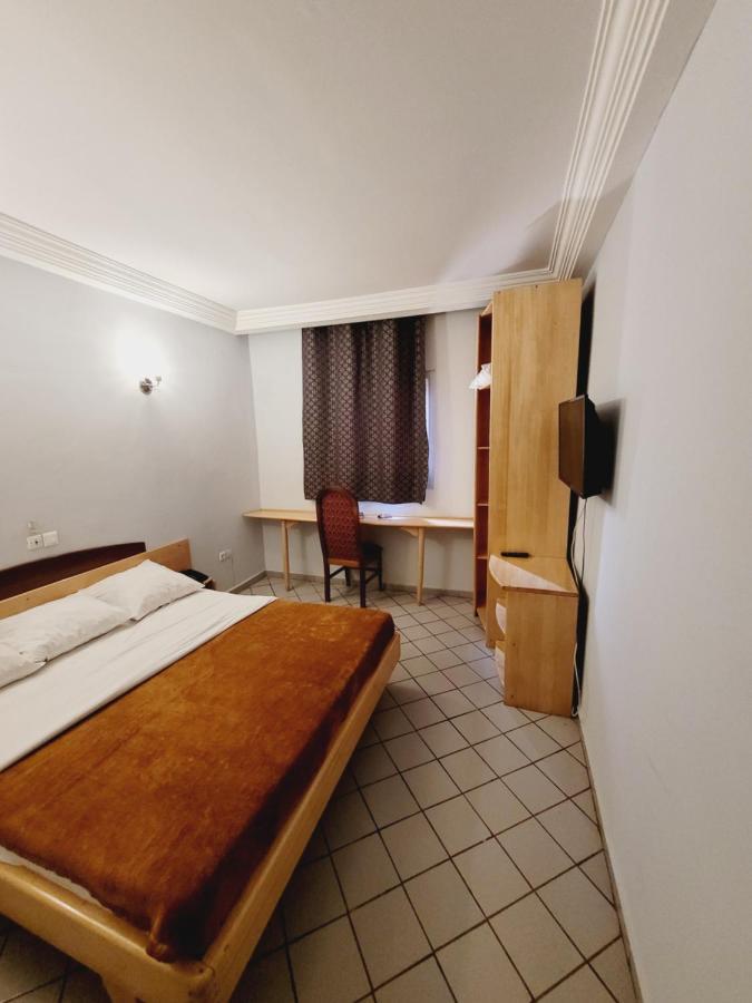 Hotel Altitel Bafoussam Luaran gambar