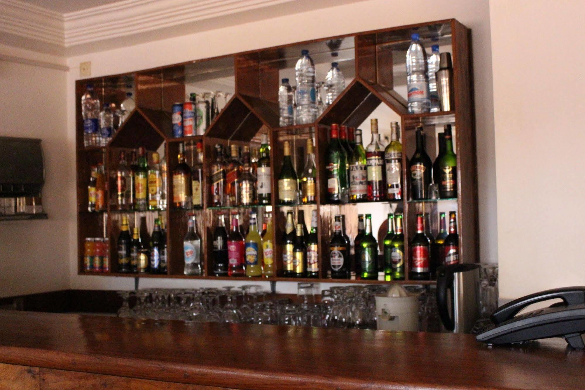 Hotel Altitel Bafoussam Luaran gambar